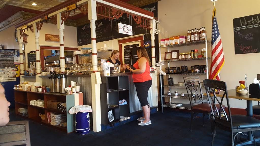 Old School Cafe and Bakery | restaurant | 304 E 4th St, Huntingburg, IN 47542, USA | 8126834392 OR +1 812-683-4392