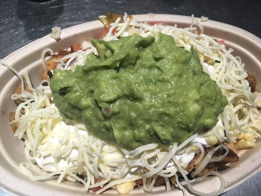 Chipotle Mexican Grill | restaurant | 225 Daniel Webster Hwy, Nashua, NH 03060, USA | 6038880889 OR +1 603-888-0889