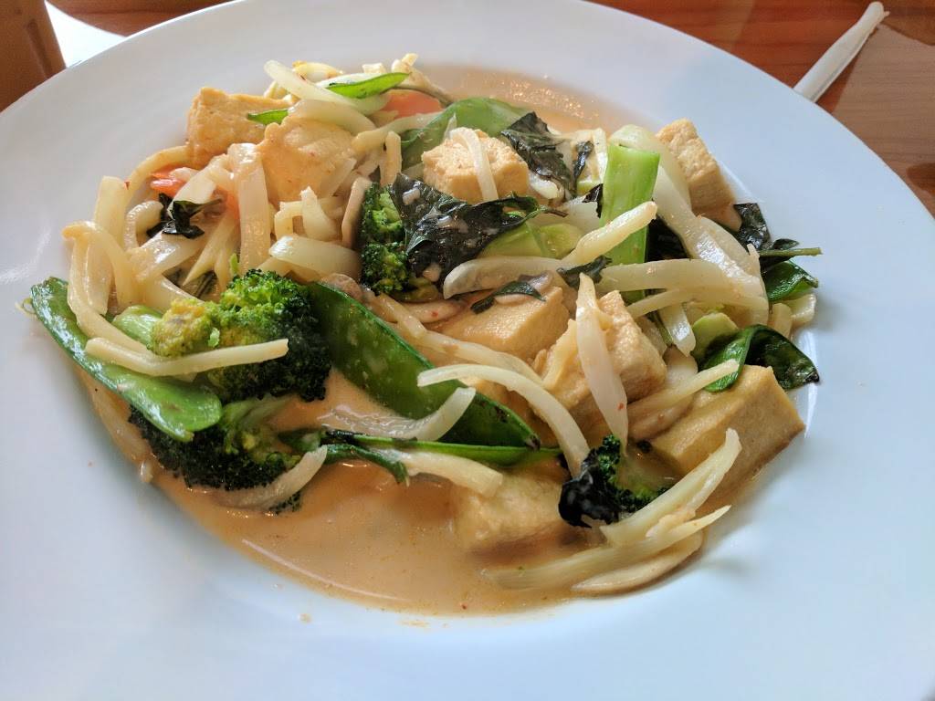 Thai Fusion | restaurant | 125 Evergreen Rd #102, Lake Wylie, SC 29710, USA | 8037465047 OR +1 803-746-5047