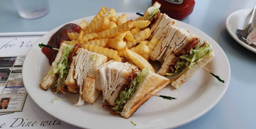 Curleys Diner | restaurant | 62 W Park Pl, Stamford, CT 06901, USA | 2033482020 OR +1 203-348-2020