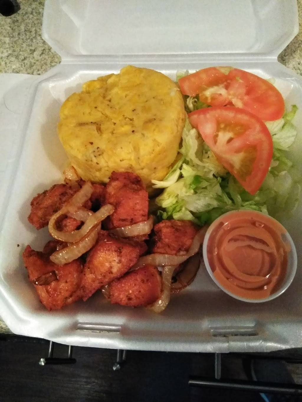 Monchos Tripletas Place | restaurant | 1008 Cooper Square Cir apt 173, Arlington, TX 76013, USA | 8179832615 OR +1 817-983-2615