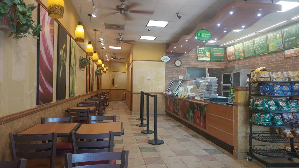 Subway | restaurant | 428 Del Prado Blvd N, Cape Coral, FL 33909, USA | 2395735101 OR +1 239-573-5101