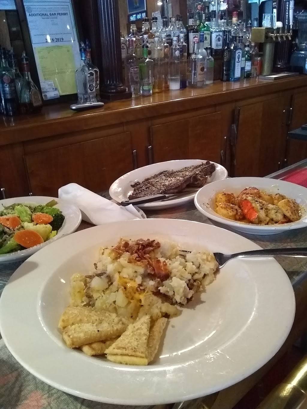 BBs Butchers Inn | restaurant | 1489 Winder St, Detroit, MI 48207, USA | 3138180200 OR +1 313-818-0200