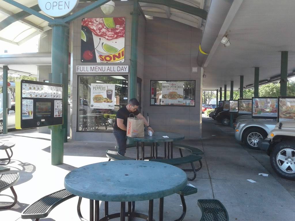 Sonic Drive-In | restaurant | 9119 Garland Rd, Dallas, TX 75218, USA | 2143214333 OR +1 214-321-4333