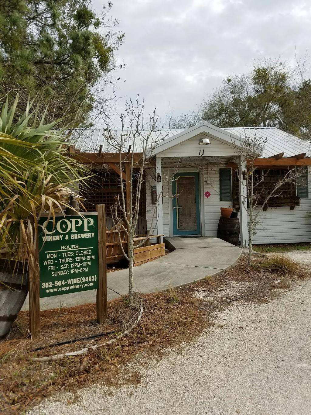 Copp Winery & Brewery | restaurant | 11 NE 4th Ave, Crystal River, FL 34429, USA | 3525649463 OR +1 352-564-9463