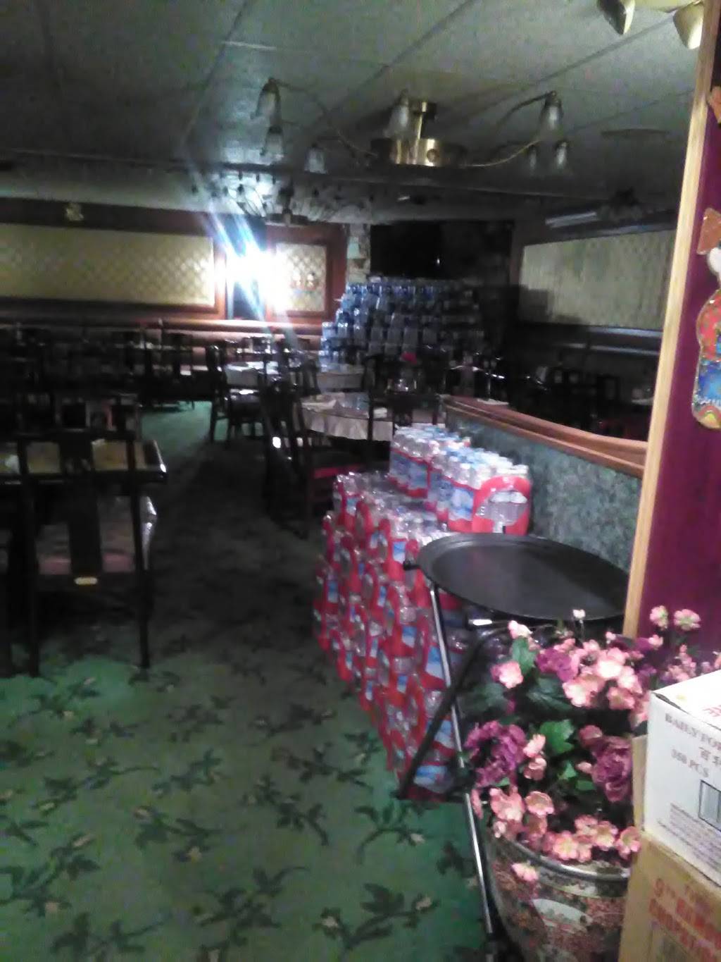 Wing Fong Restaurant | restaurant | 3801 Corunna Rd, Flint, MI 48532, USA | 8102321688 OR +1 810-232-1688