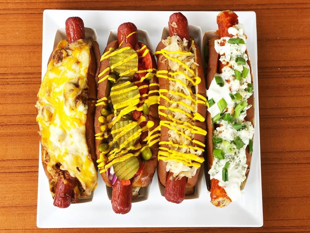 Legends Tavern and Grille | restaurant | 3128 N Federal Hwy, Lighthouse Point, FL 33064, USA | 7542208932 OR +1 754-220-8932