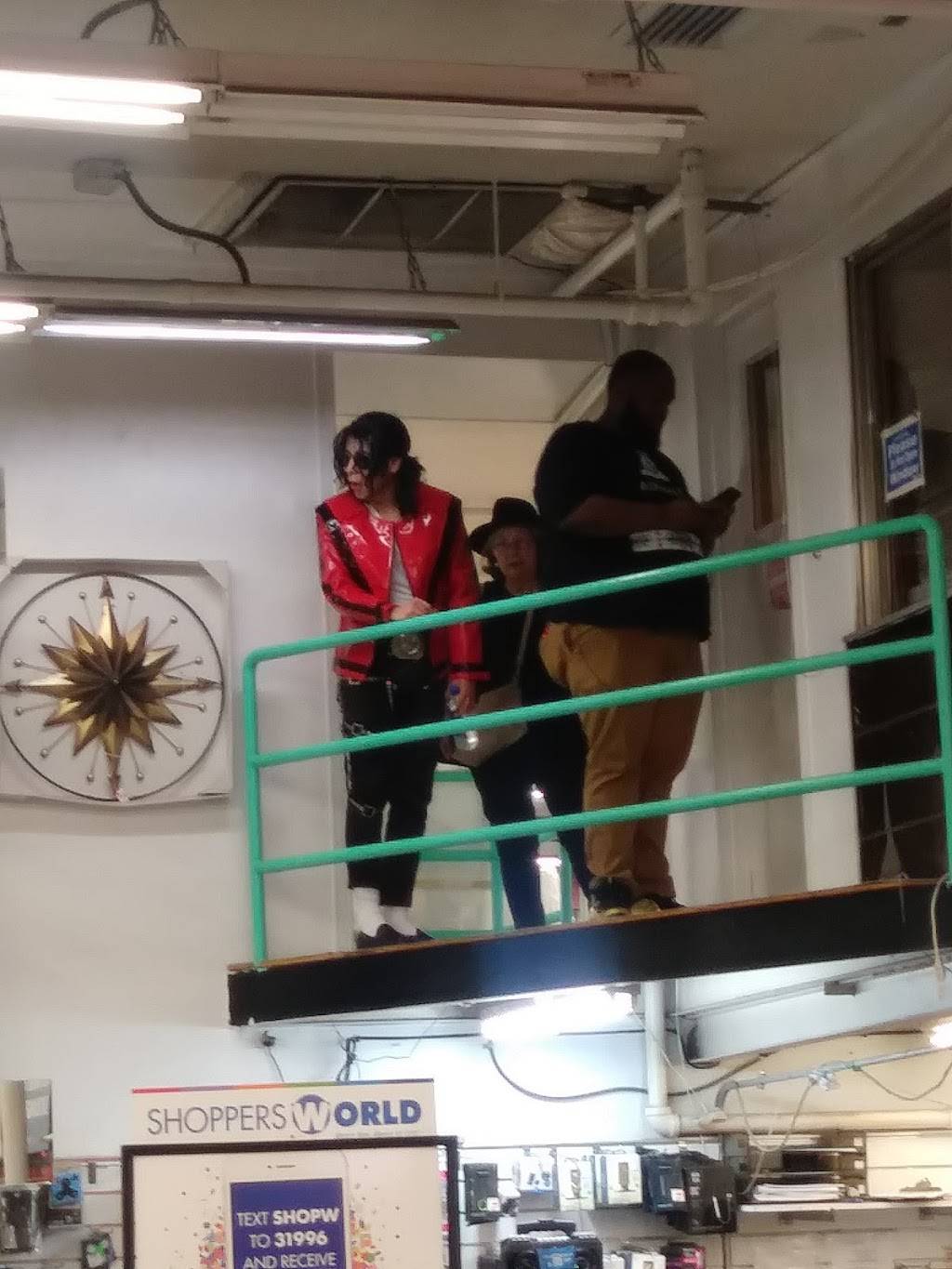 Lebron | restaurant | 1567 Pitkin Ave, Brooklyn, NY 11212, USA | 7183429070 OR +1 718-342-9070