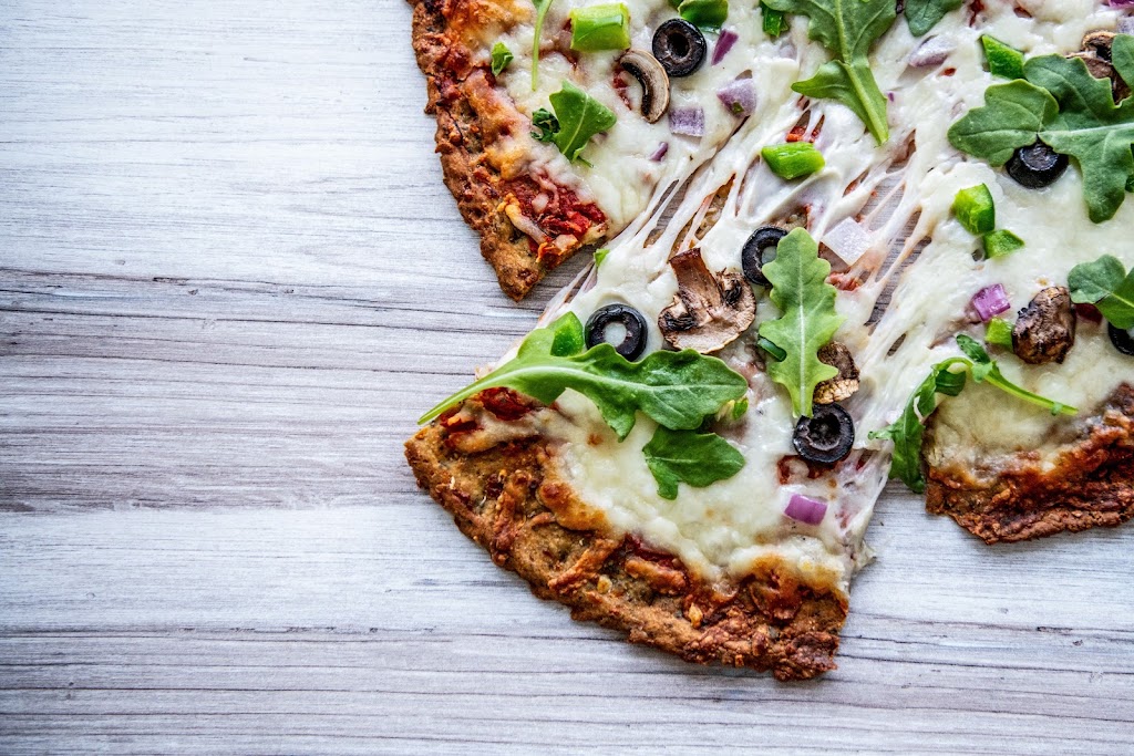 Califlower Pizza (Fairdale) | restaurant | 5832 Fairdale Ln, Houston, TX 77057, USA | 3237453007 OR +1 323-745-3007