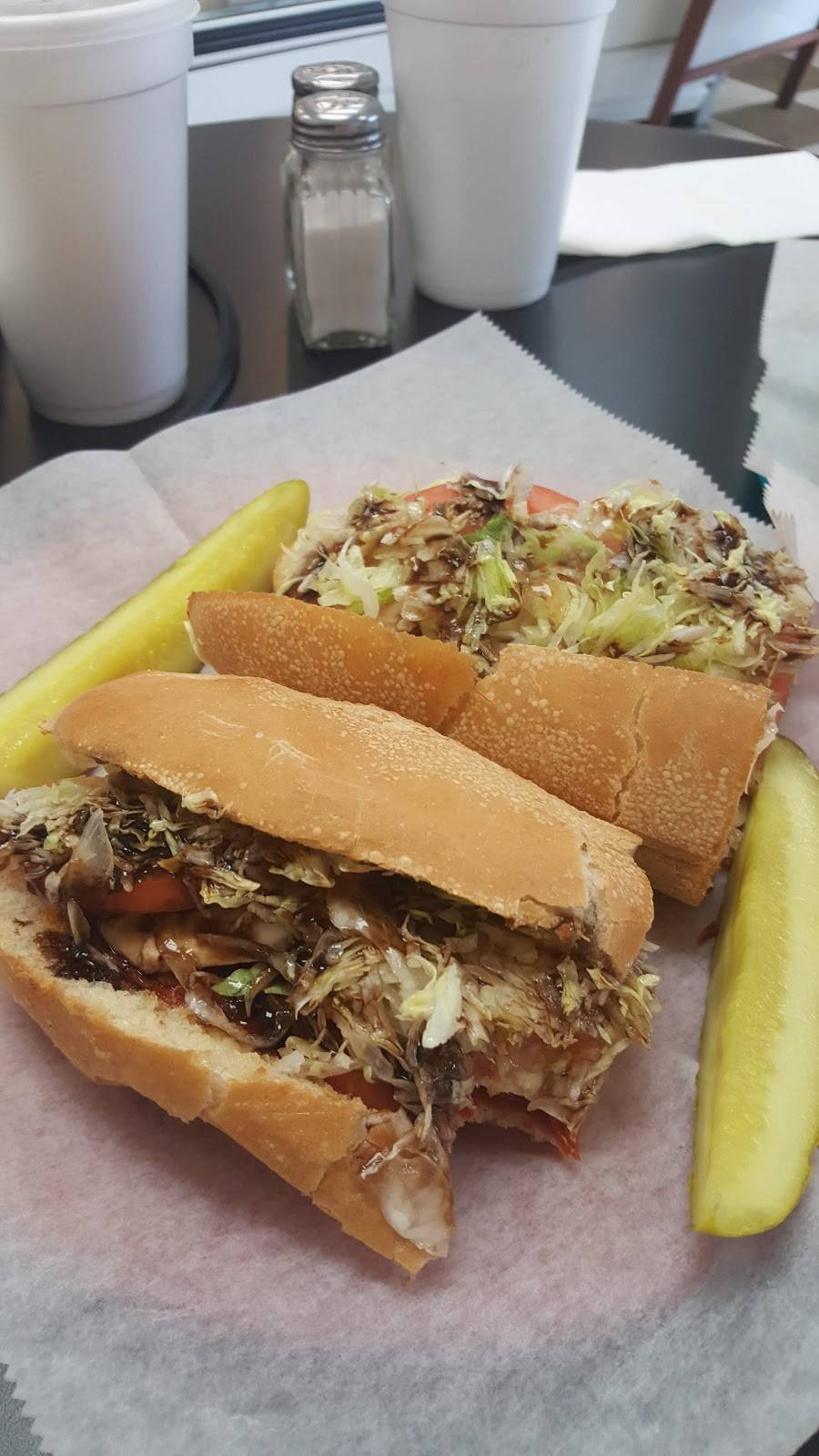 Angelos Sub Cafe | cafe | 15079 Patrick Henry Hwy, Amelia Court House, VA 23002, USA | 8045612999 OR +1 804-561-2999