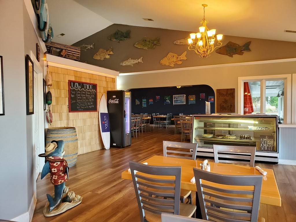 Low Tide Bar & Grill | restaurant | 520 Old Stoney Rd, Corolla, NC 27927, USA | 2525973303 OR +1 252-597-3303