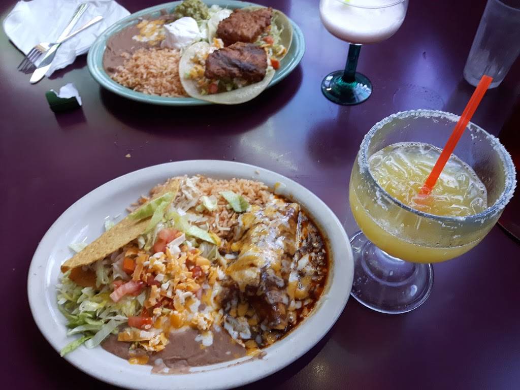 EL NOPAL FAMILY MEXICAN RESTAURANT | restaurant | 625 Cherry St, Sumas, WA 98295, USA | 3609880305 OR +1 360-988-0305