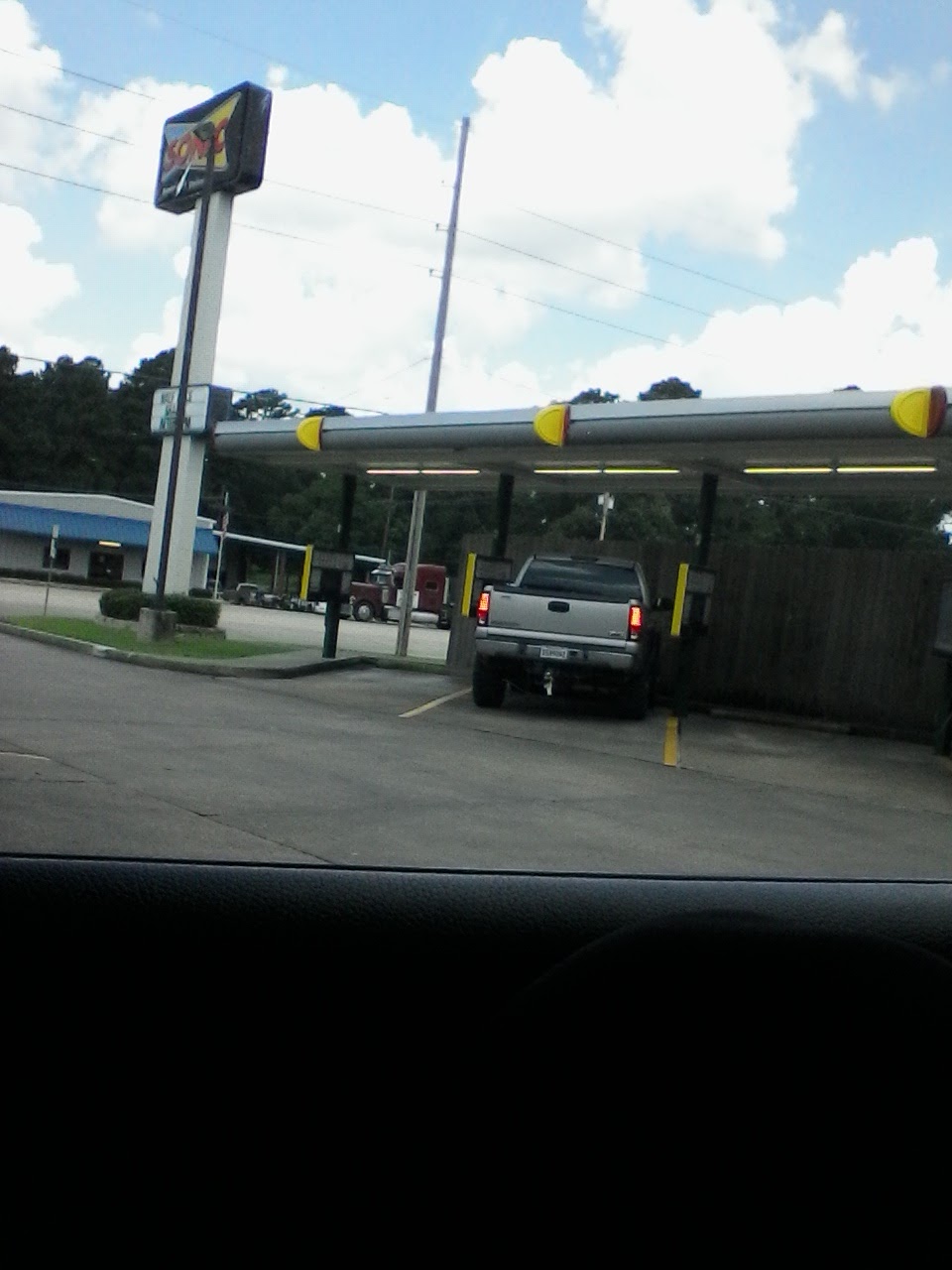 Sonic Drive-In | restaurant | 7211 US-165 S, Columbia, LA 71418, USA | 3186497146 OR +1 318-649-7146