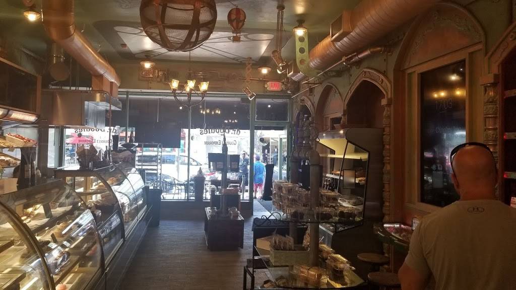 Dr. Doodles Gourmet Emporium | cafe | 418 E Atlantic Ave, Delray Beach, FL 33483, USA | 5617177600 OR +1 561-717-7600