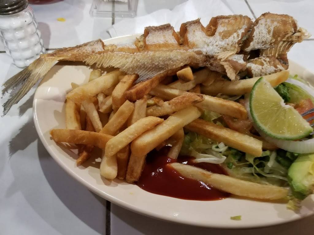 Acapulco Beach Restaurant | restaurant | 3112 N Main St, Fort Worth, TX 76106, USA | 8176255992 OR +1 817-625-5992