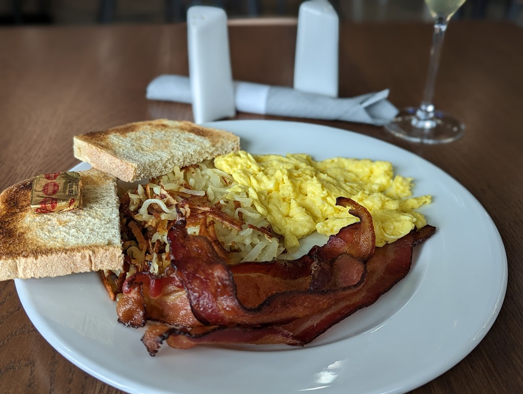 SOUTH-40- | RENOS PREMIUM FAMILY FUN CENTER | BAR & GRILLE | restaurant | 1445 S Meadows Pkwy, Reno, NV 89521, USA | 7758009070 OR +1 775-800-9070