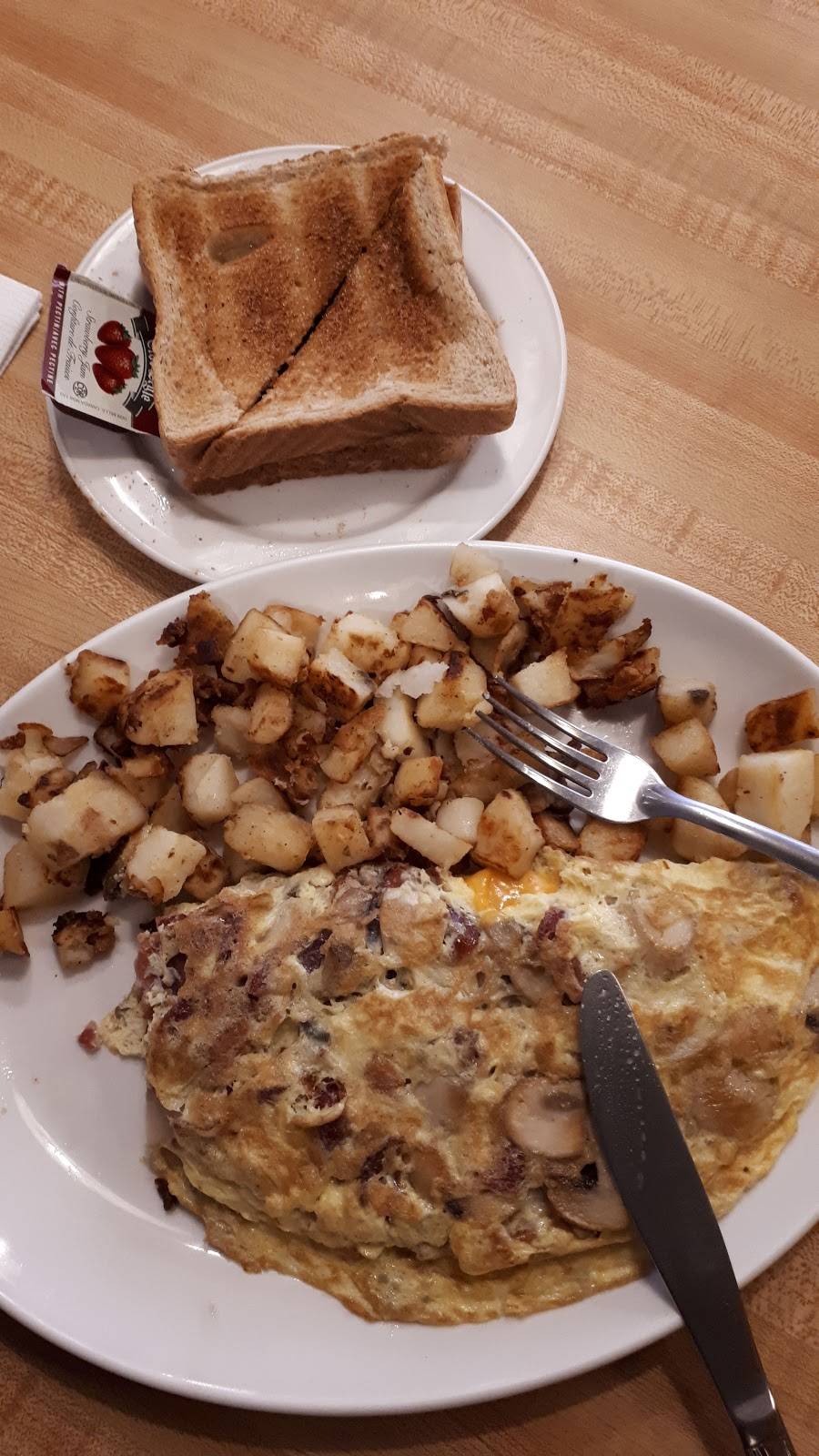 Egg Sunrise Grill | restaurant | 1422 Dundas St W, Toronto, ON M6J 1Y5, Canada | 4165321571 OR +1 416-532-1571