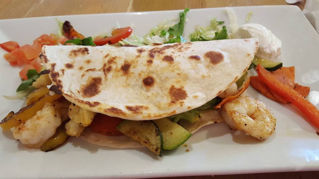 Zapatas Mexican Restaurant & Cantina | restaurant | 8 Eastport Plaza Dr, Collinsville, IL 62234, USA | 6183431337 OR +1 618-343-1337