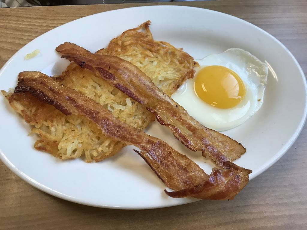 The Bacon Barn | restaurant | 4 Sanborn Rd, Londonderry, NH 03053, USA | 6034340100 OR +1 603-434-0100