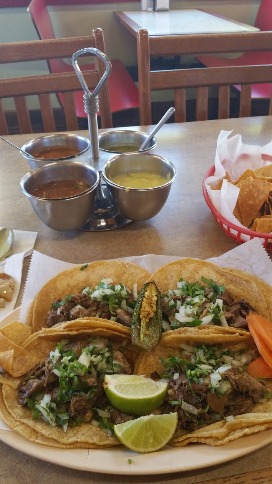 Tacos Nietos | restaurant | 3335 E 106th St, Chicago, IL 60617, USA | 7732215000 OR +1 773-221-5000