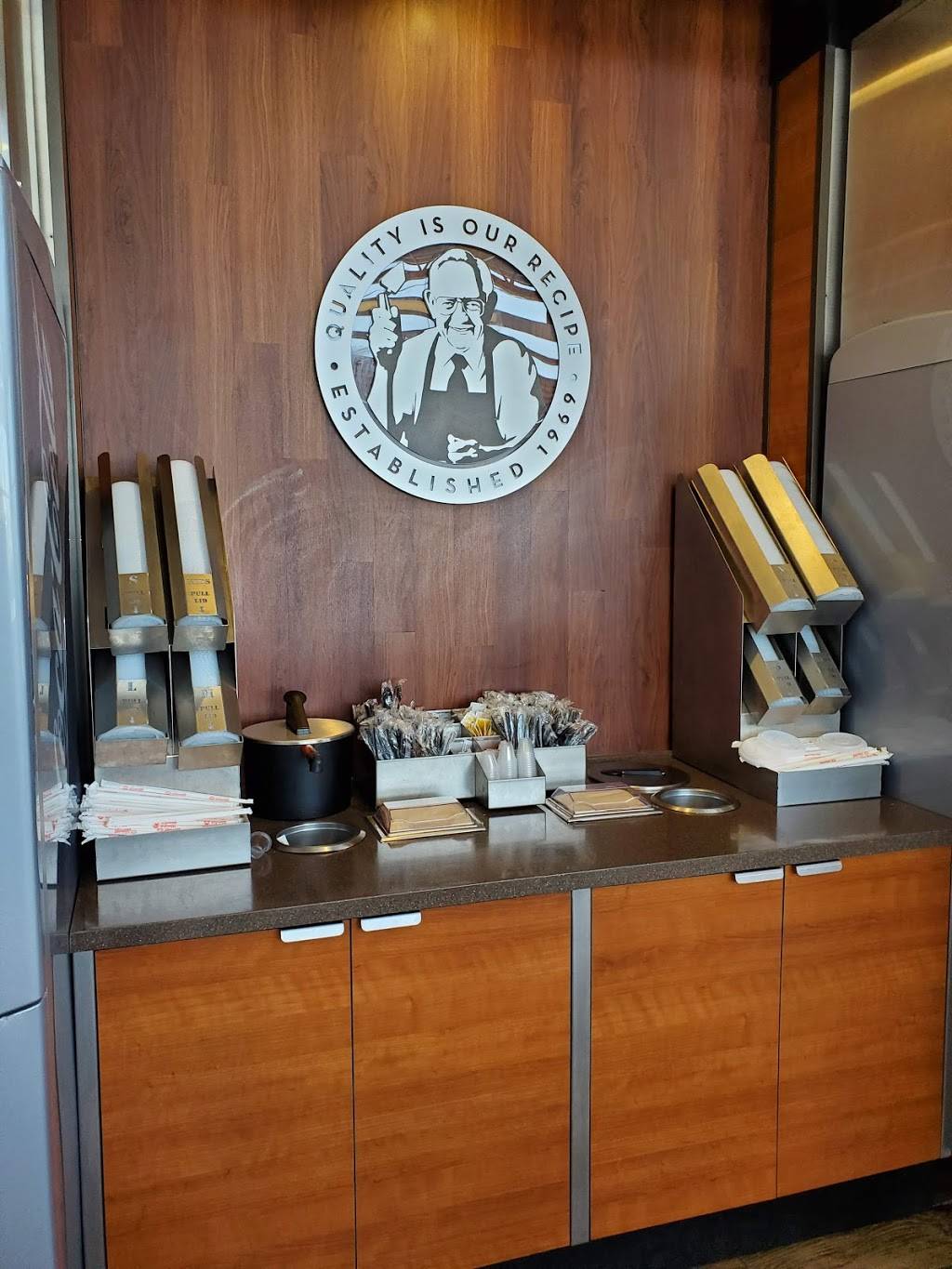 Wendys | restaurant | 2515 Appleby Line, Burlington, ON L7L 2Y5, Canada | 9053358655 OR +1 905-335-8655