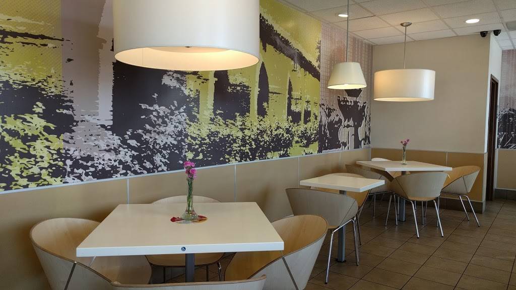 McDonalds | cafe | 1215 S, Front St, Soledad, CA 93960, USA | 8316781453 OR +1 831-678-1453