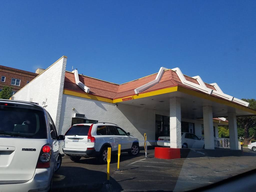 McDonalds | cafe | 1280 12th Ave, San Diego, CA 92101, USA | 6195501823 OR +1 619-550-1823