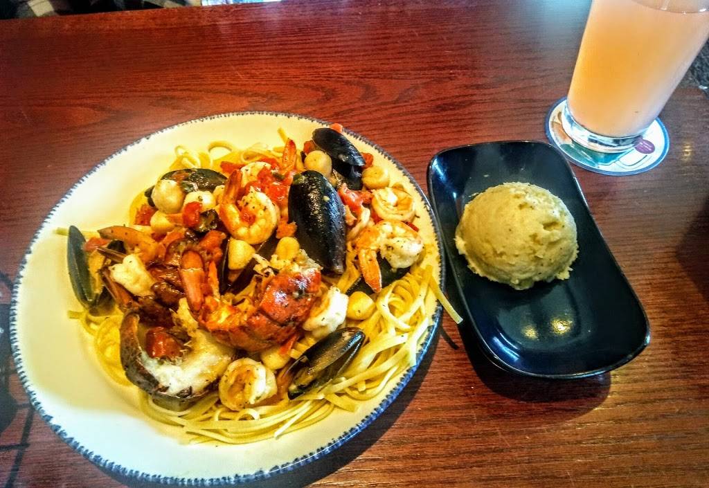 Red Lobster | restaurant | 2121 E Market St, Harrisonburg, VA 22801, USA | 5405642719 OR +1 540-564-2719