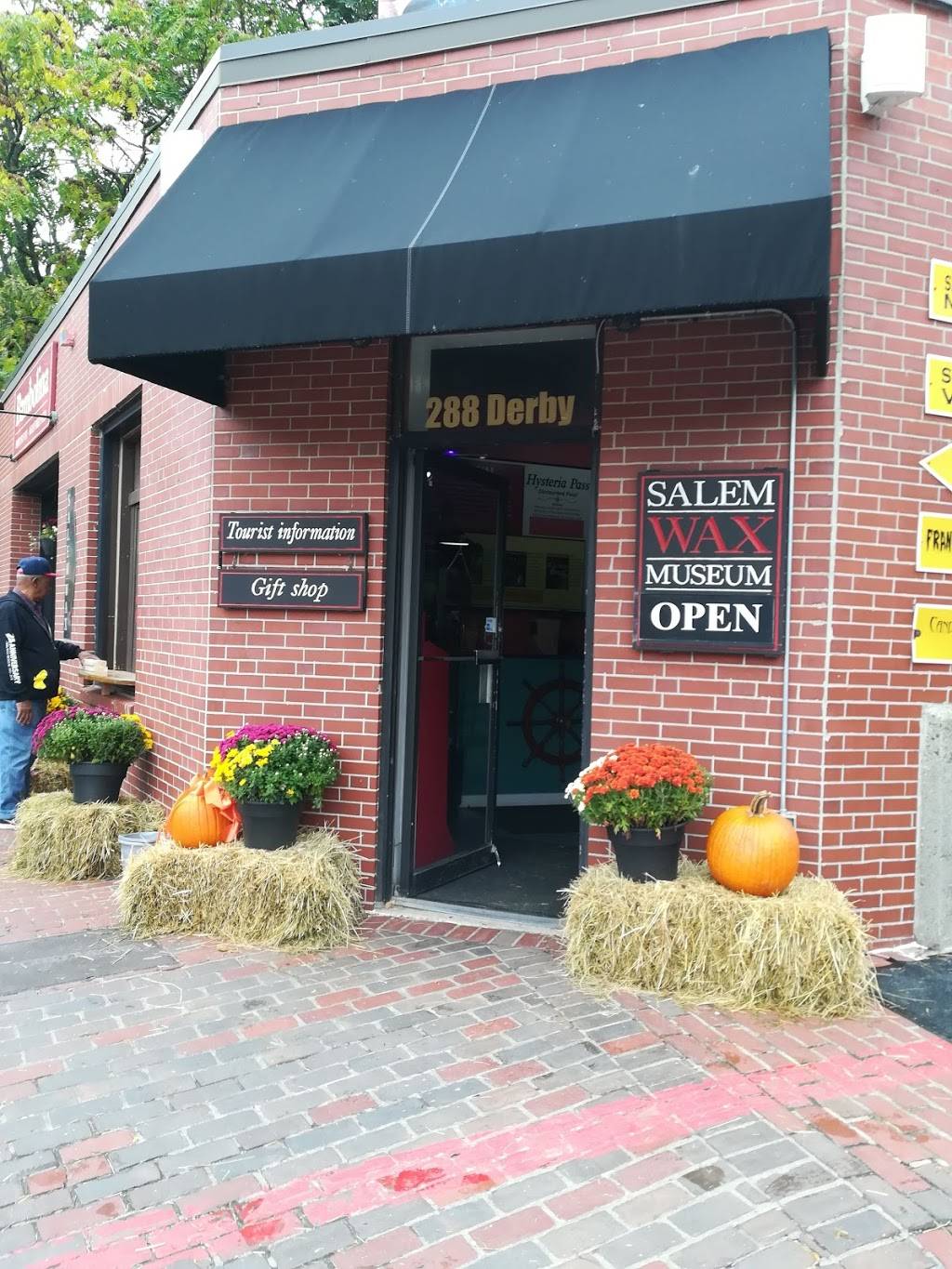 Brothers Taverna | meal delivery | 283 Derby St, Salem, MA 01970, USA | 9787414648 OR +1 978-741-4648