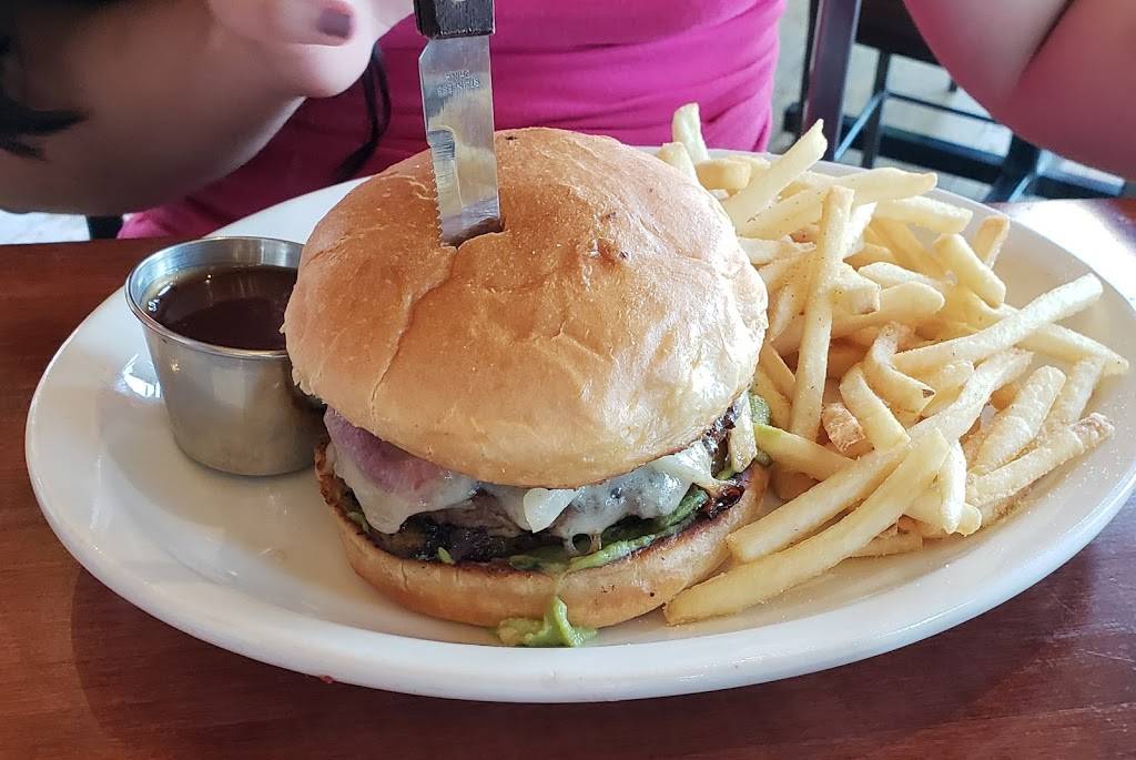 Cubanitas | restaurant | 7973 S Main St, Oak Creek, WI 53154, USA | 4145745260 OR +1 414-574-5260