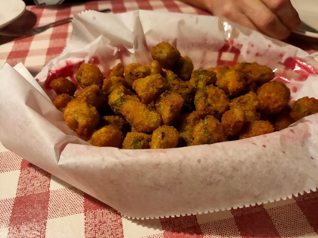 BobbyDs Merchant St BBQ | restaurant | 607 Merchant St, Emporia, KS 66801, USA | 6203421990 OR +1 620-342-1990