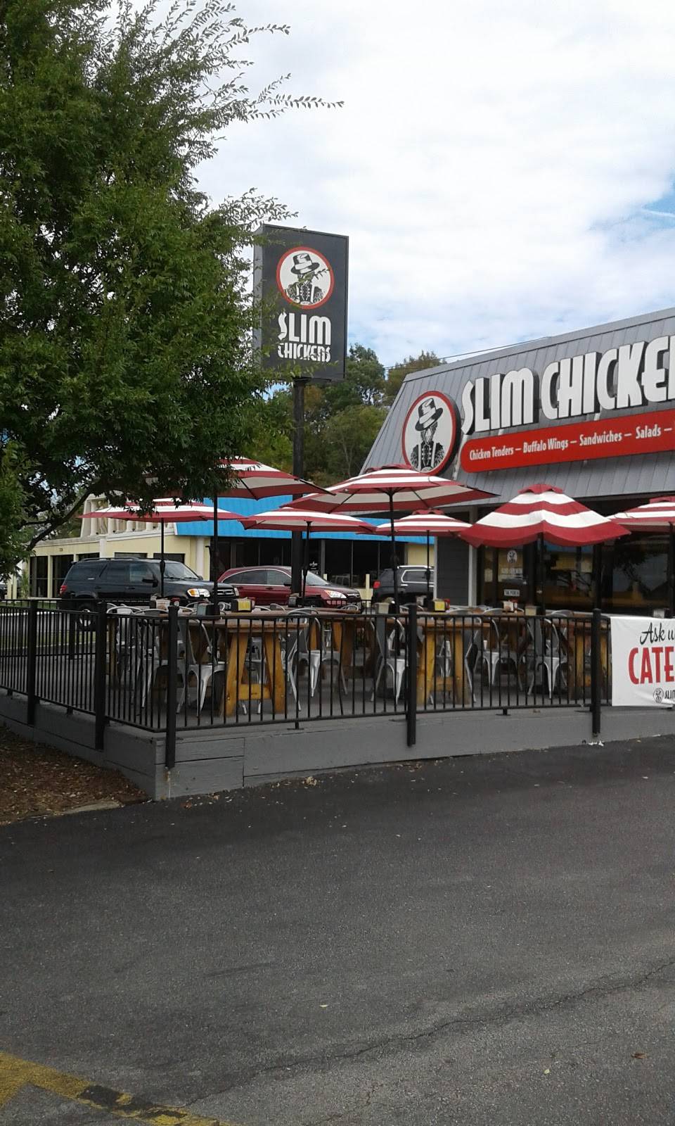 Slim Chickens | restaurant | 2120 N College Ave, Fayetteville, AR 72703, USA | 4794437546 OR +1 479-443-7546