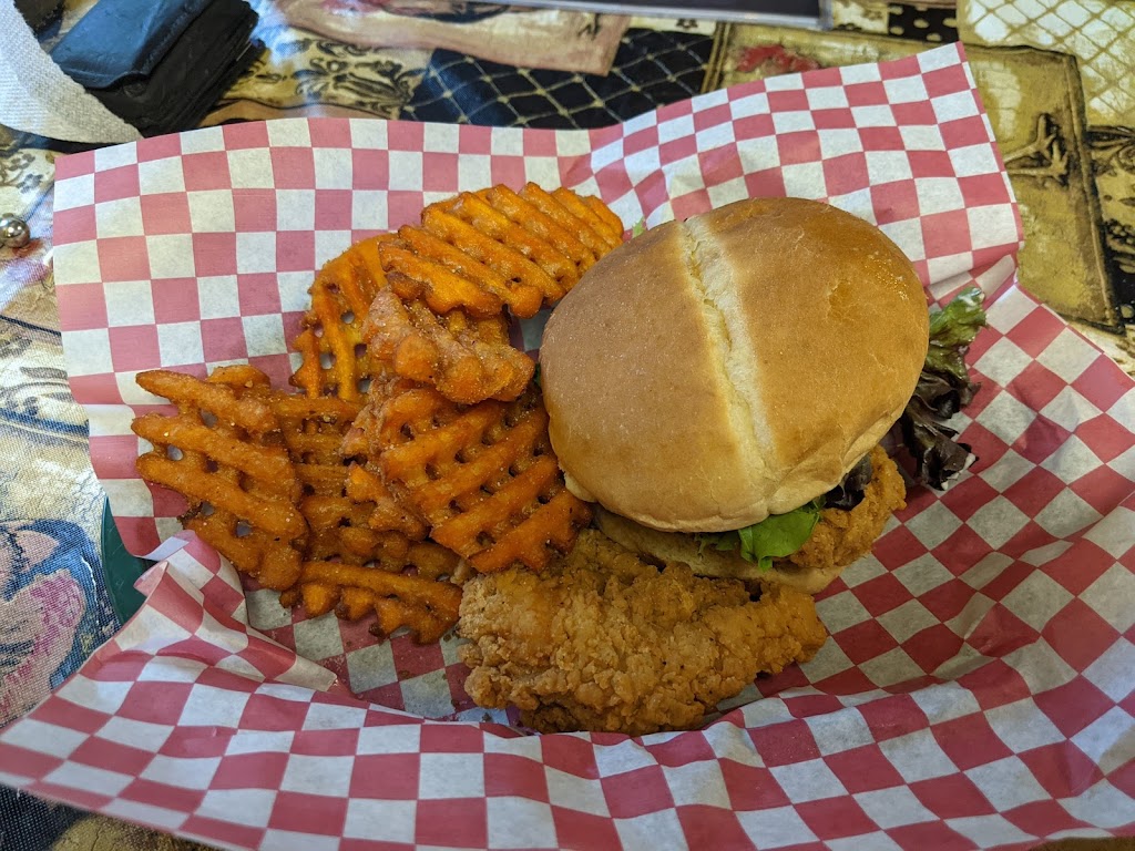 Hillbilly Junction Cafe | restaurant | 3321 Cosby Hwy, Cosby, TN 37722, USA | 8652972516 OR +1 865-297-2516