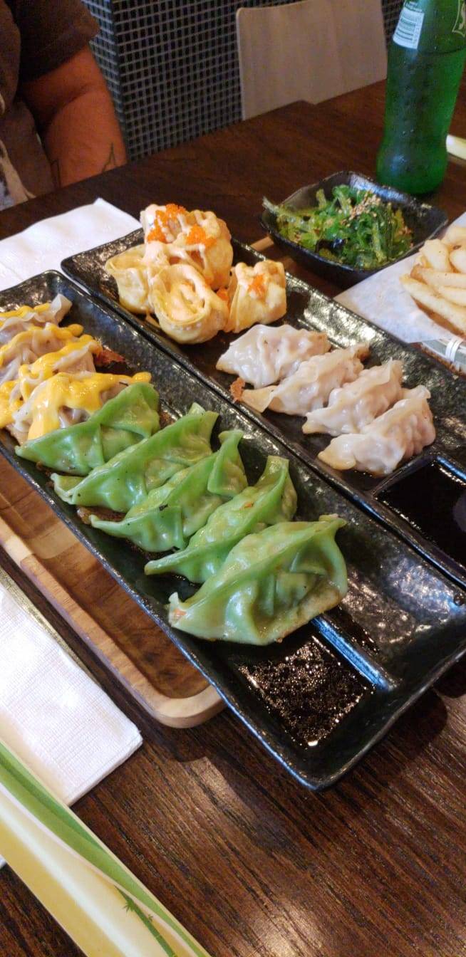 OZI | restaurant | 19 Bogart St unit 1, Brooklyn, NY 11206, USA | 7189136316 OR +1 718-913-6316