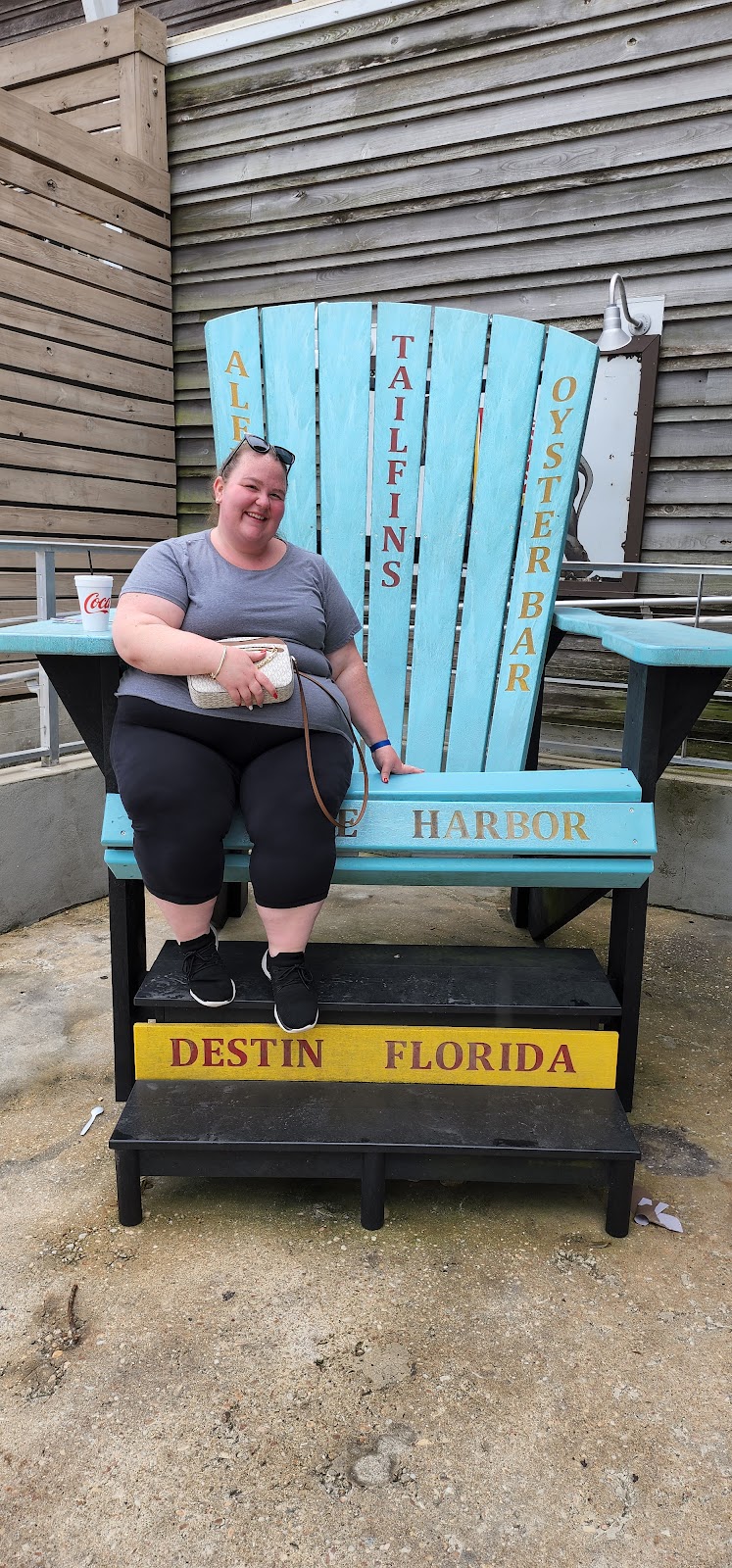 Tailfins Waterfront Grill + Breakfast + Sports Bar | restaurant | Main Level-Top Deck, 172 Harbor Blvd, Destin, FL 32541, USA | 8506501200 OR +1 850-650-1200