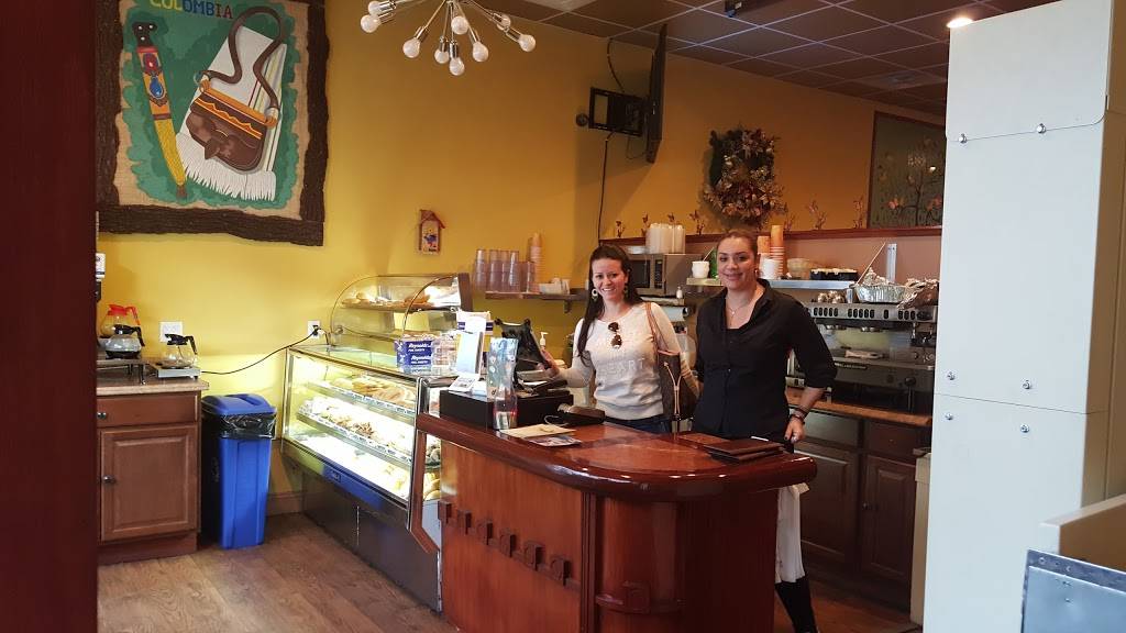 Makondo Restaurant | restaurant | 139 N Main St, Port Chester, NY 10573, USA | 9143056147 OR +1 914-305-6147