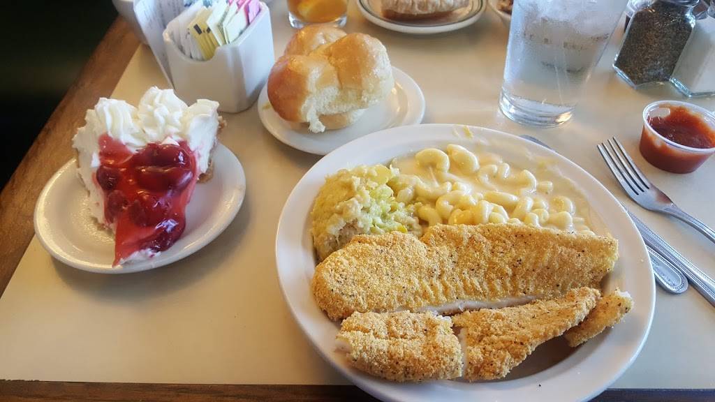 Highland Park Cafeteria | bakery | 1200 N Buckner Blvd, Dallas, TX 75218, USA | 2143245000 OR +1 214-324-5000