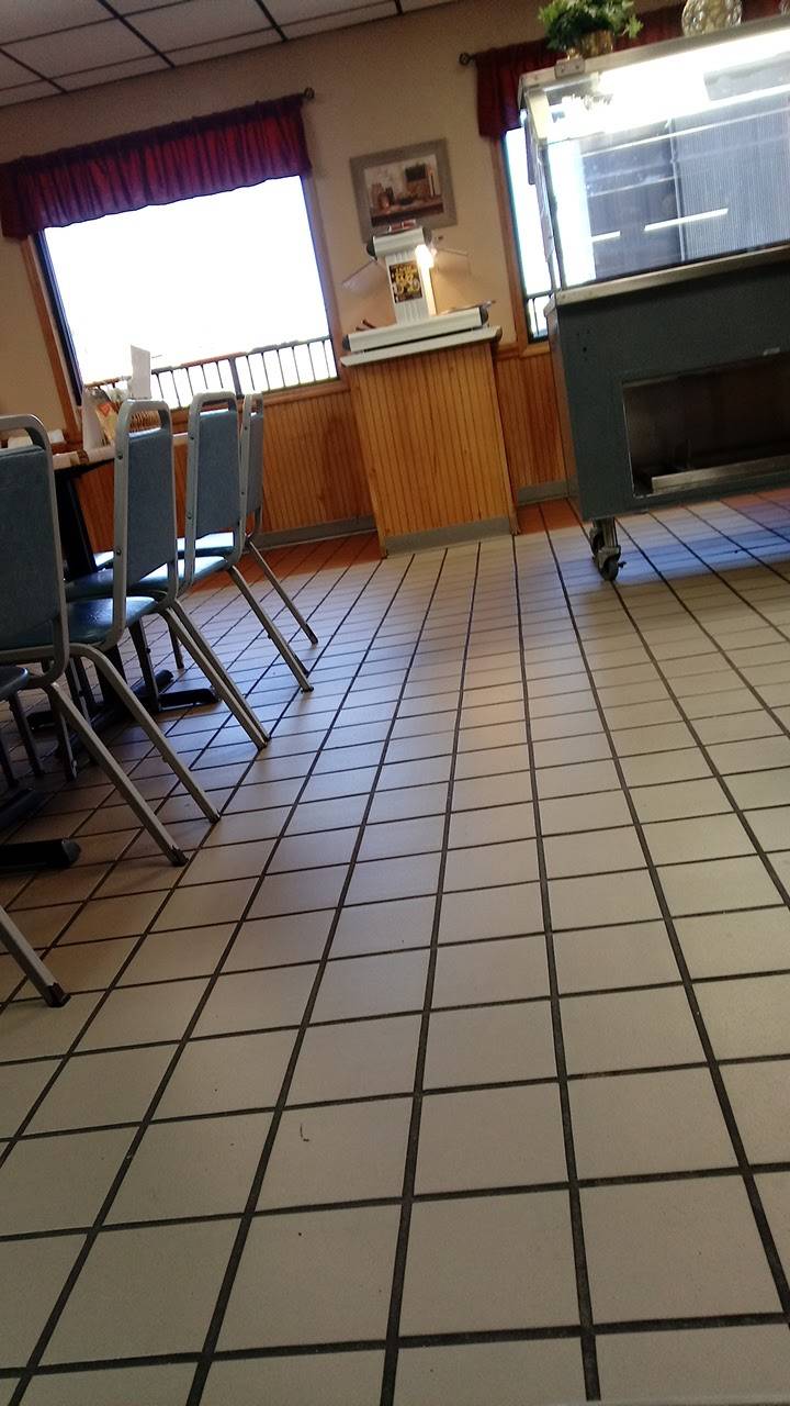 Pizza Plus | restaurant | 29 Finney St, Lebanon, VA 24266, USA | 2768895501 OR +1 276-889-5501