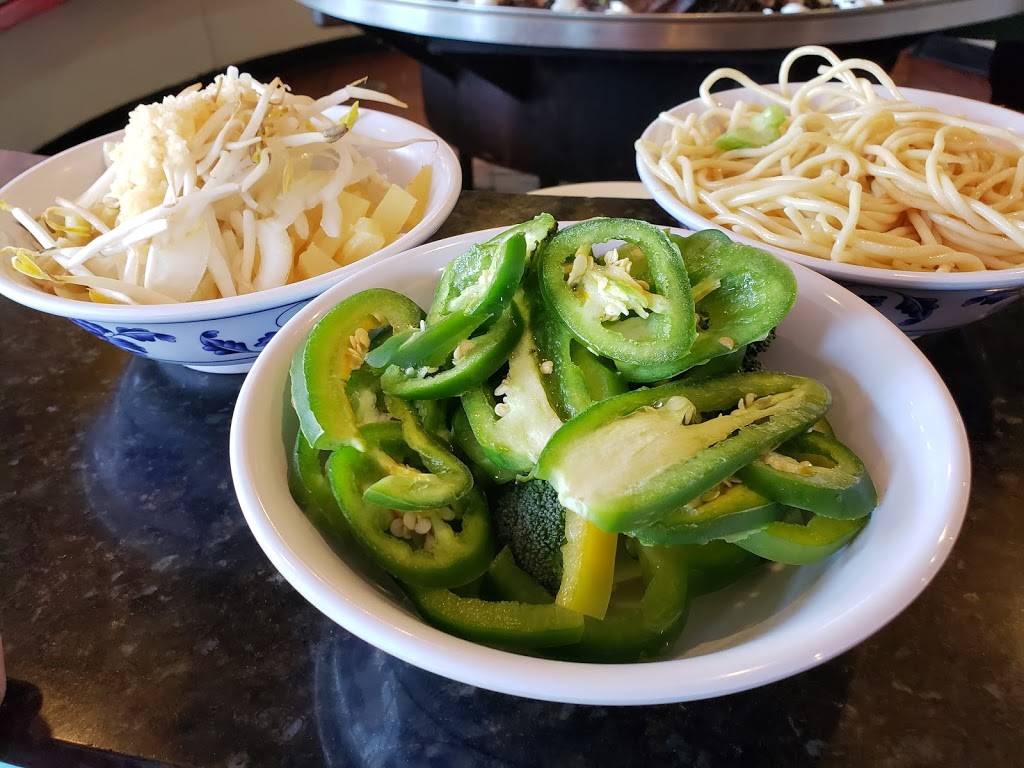 Tons Mongolian Grill BBQ | restaurant | 4136 S Carrier Pkwy, Grand Prairie, TX 75052, USA | 9726422298 OR +1 972-642-2298