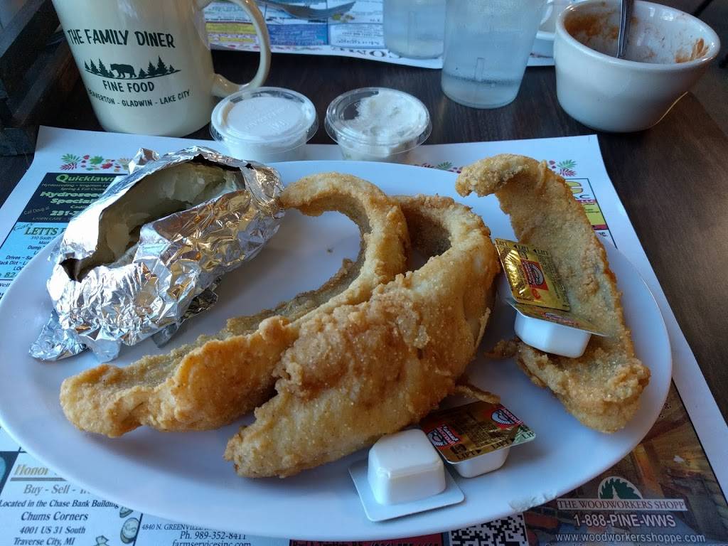 Lake City’s Family Diner | restaurant | 119 Main St, Lake City, MI 49651, USA | 2318398242 OR +1 231-839-8242