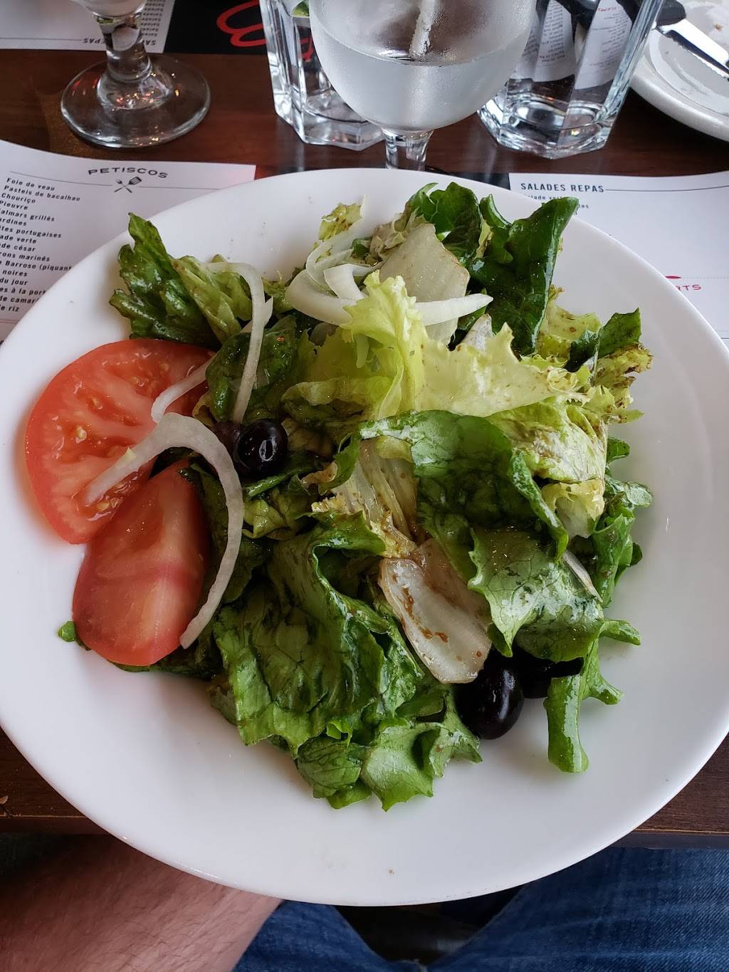 Le Grill Barroso Sherbrooke | restaurant | 8670 Rue Sherbrooke E, Montréal, QC H1L 1B9, Canada | 5143542227 OR +1 514-354-2227