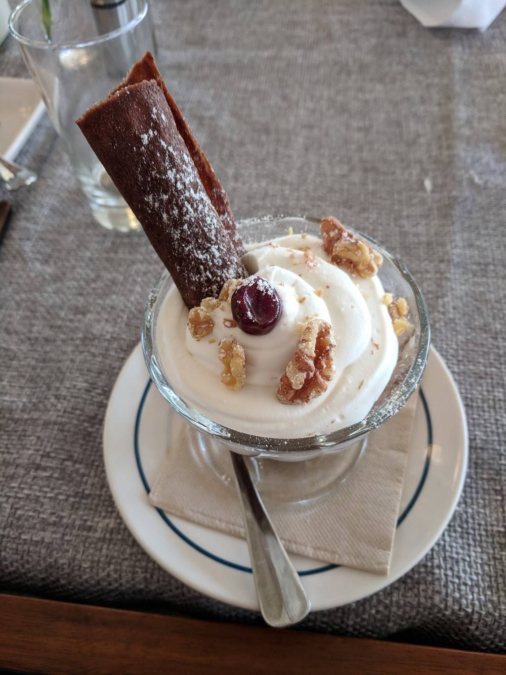 The Grotto San Francisco | restaurant | 2847 Taylor St, San Francisco, CA 94133, USA | 4156737025 OR +1 415-673-7025