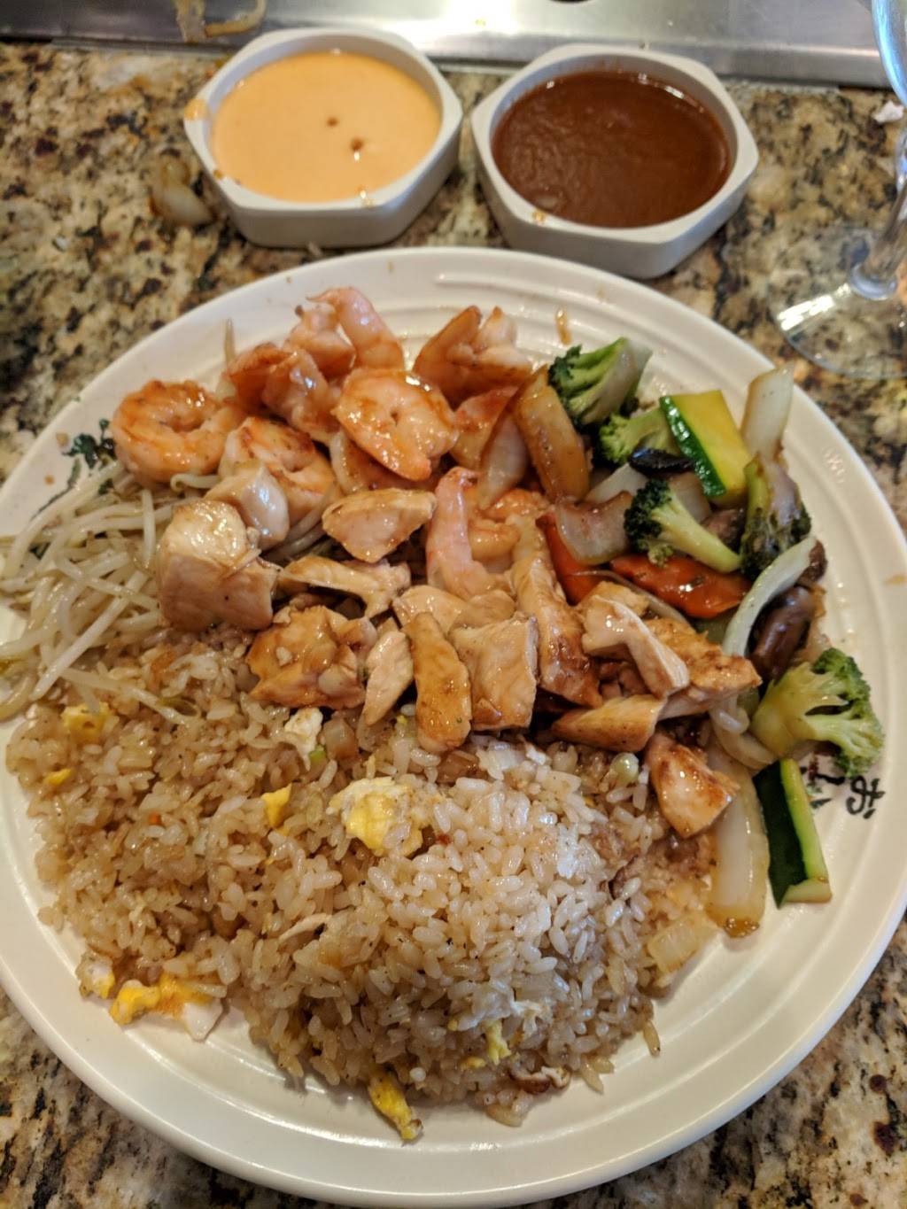 Samurai Hibachi & Sushi Bar | restaurant | 4603 Duke St, Alexandria, VA 22304, USA | 7038238886 OR +1 703-823-8886