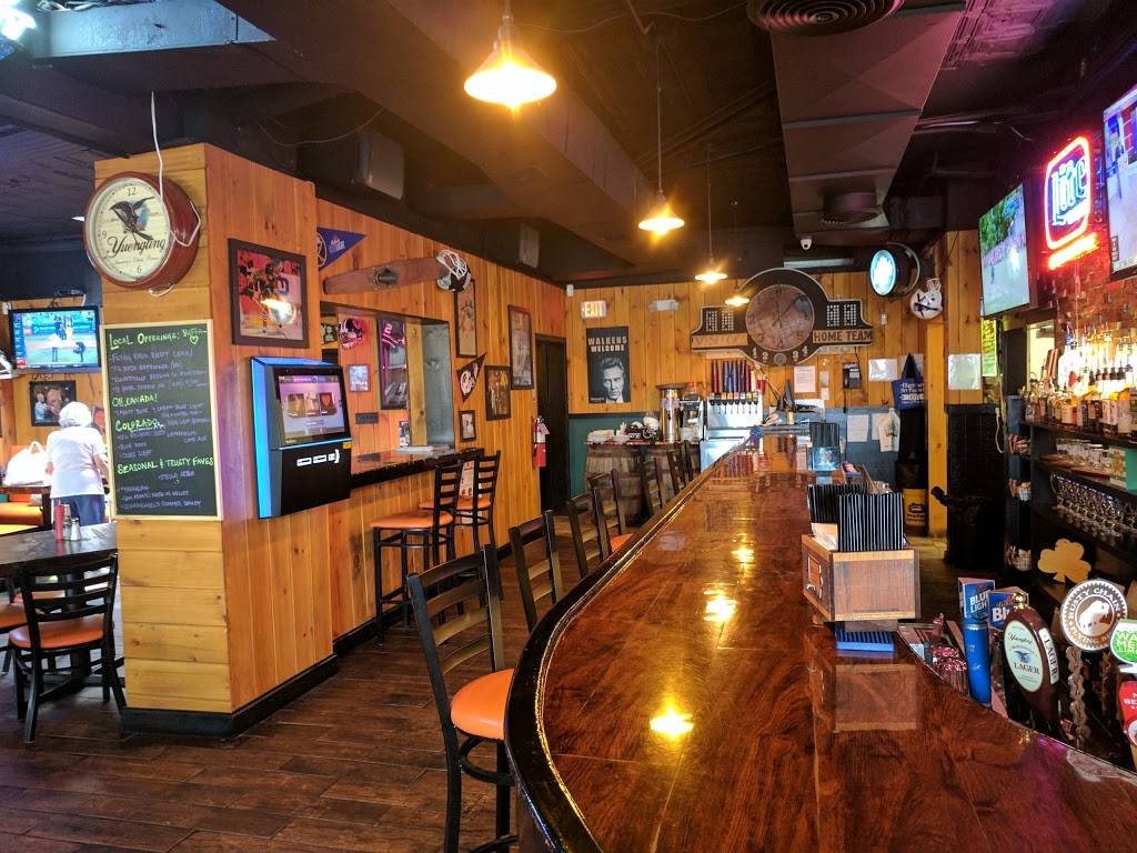 Mooneys Sports Bar & Grill | restaurant | 11 Main St, Tonawanda, NY 14150, USA | 7166921000 OR +1 716-692-1000