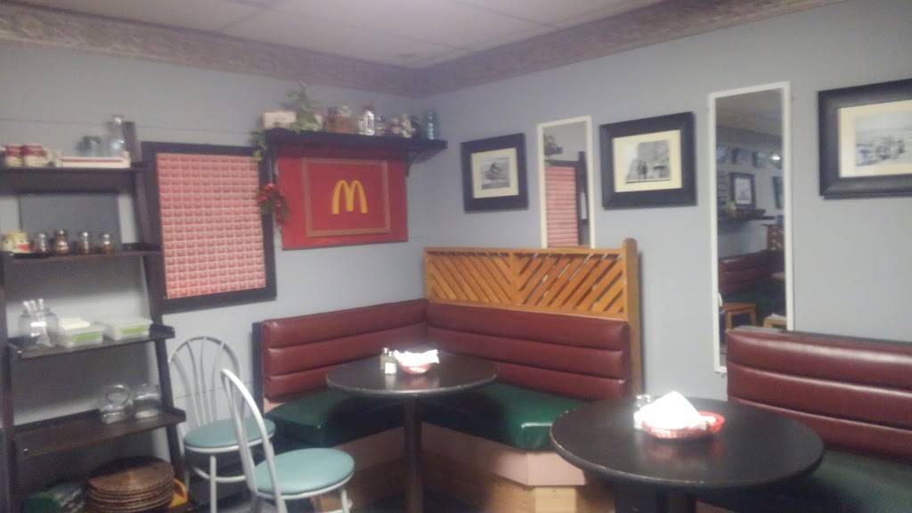 Chumpys | meal takeaway | 245 Desmond St, Sayre, PA 18840, USA | 5708909103 OR +1 570-890-9103