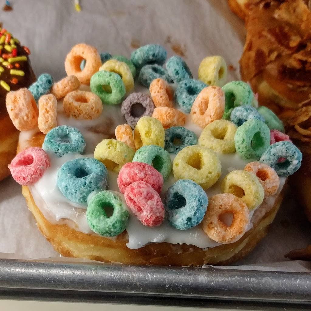 Spudnuts Donuts | bakery | 8225 Topanga Canyon Blvd, Canoga Park, CA 91304, USA | 8183485054 OR +1 818-348-5054