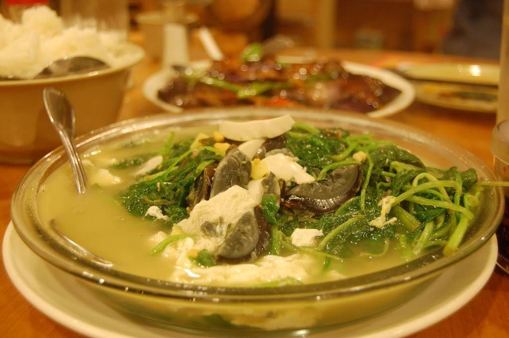 Wonton Gourmet & BBQ | restaurant | 3211 Payne Ave, Cleveland, OH 44114, USA | 2168757000 OR +1 216-875-7000