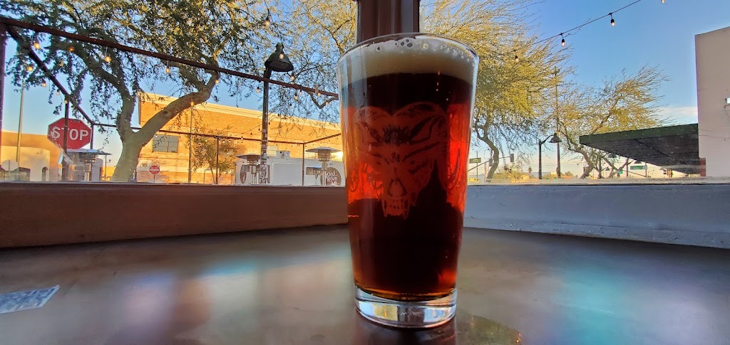 Chupacabra Taproom | restaurant | 14 N Robson, Mesa, AZ 85201, USA | 4807515566 OR +1 480-751-5566