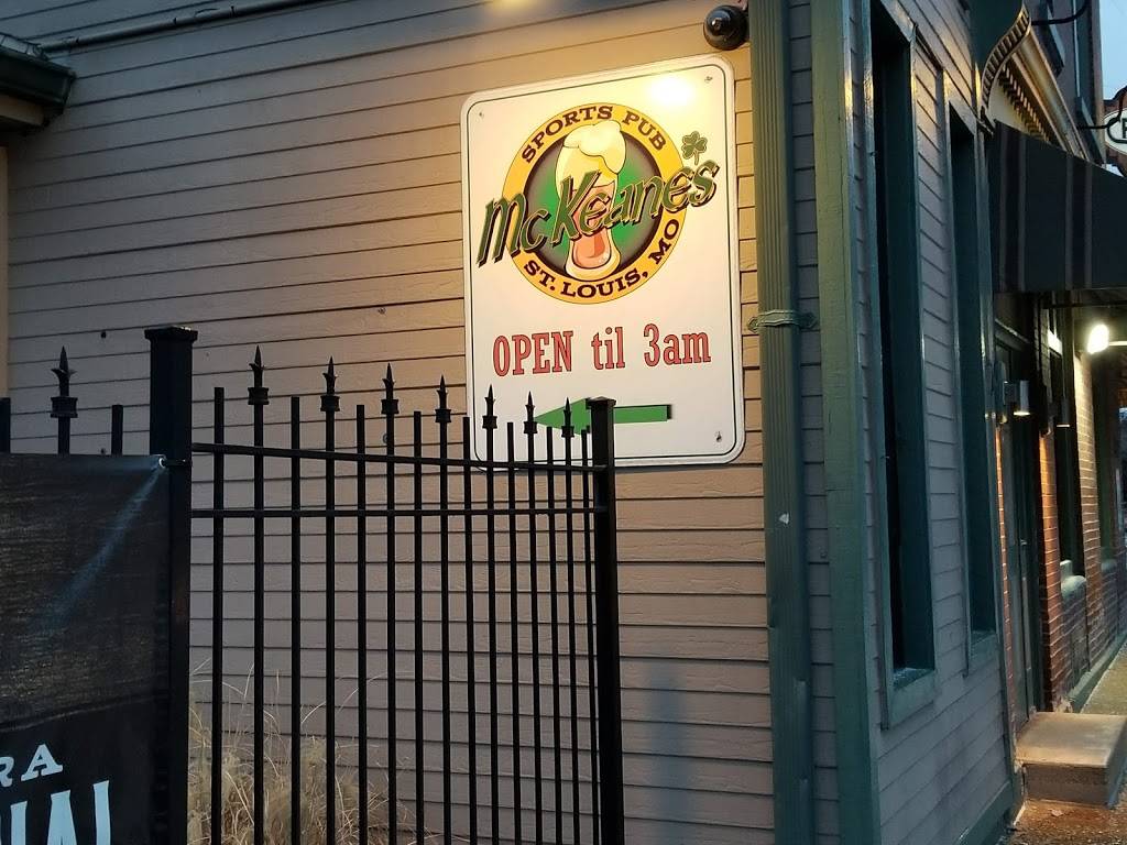 The Original Crusoes Restaurant & Patrick McKeanes Pub | restaurant | 3152 Osceola St, St. Louis, MO 63111, USA | 3143510620 OR +1 314-351-0620