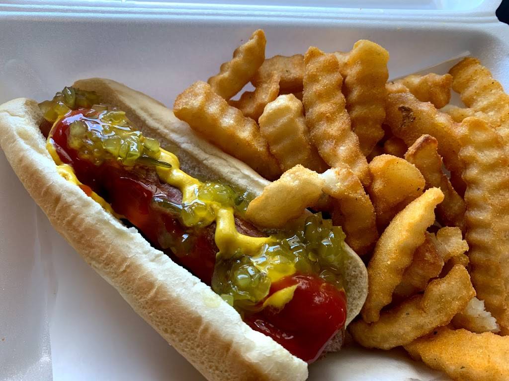 Wings On The Fly Food Truck | restaurant | 1866-1802 E Brooks Rd, Memphis, TN 38116, USA | 9014106888 OR +1 901-410-6888